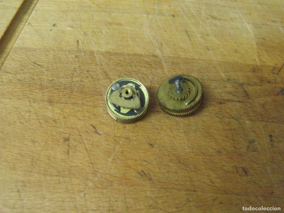 Recambios de relojes: 2 barriletes con muelle real- 22 x 5 mm-lote 551