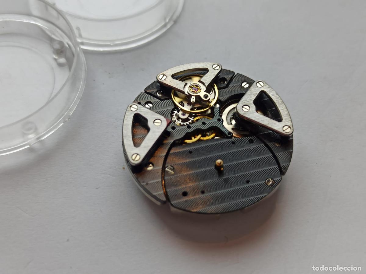Recambios de relojes: M&aacute;quina Emporio Armani
