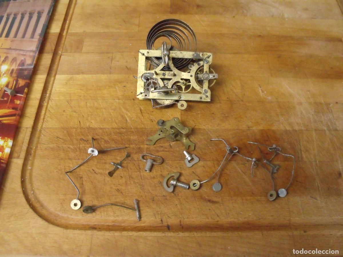 Ricambi di orologi: ANTIGUA MAQUINARIA DESPERTADOR ANTIGUO Y PIEZAS-LOTE 565