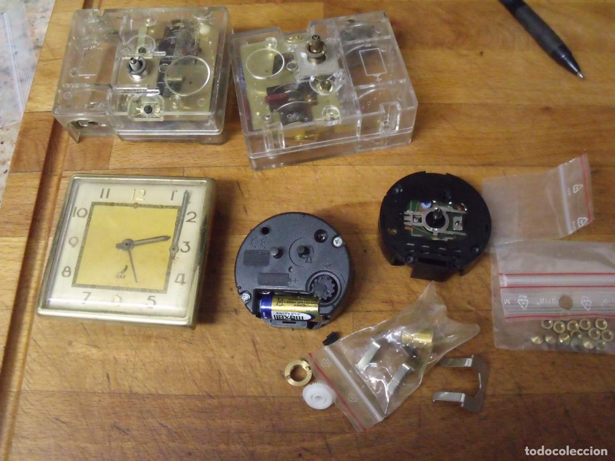 Ersatzteile f&uuml;r Uhren: 5 MAQUINARIAS ANTIGUAS PARA RELOJES DE SOBREMESA Y DESPERTADORES