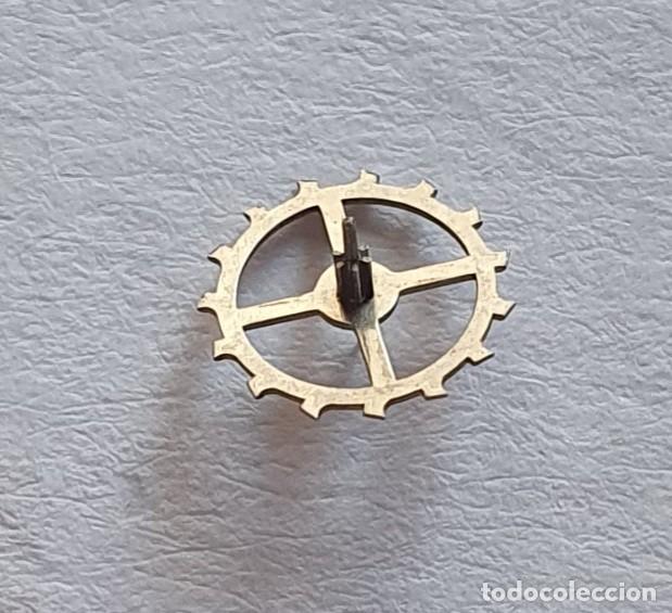 Ricambi di orologi: RUEDA ESCAPE RELOJ VOLSILLO ROKOPF DIAMETRO 6. ALTURA 3.80 PI&Ntilde;ON 0.62