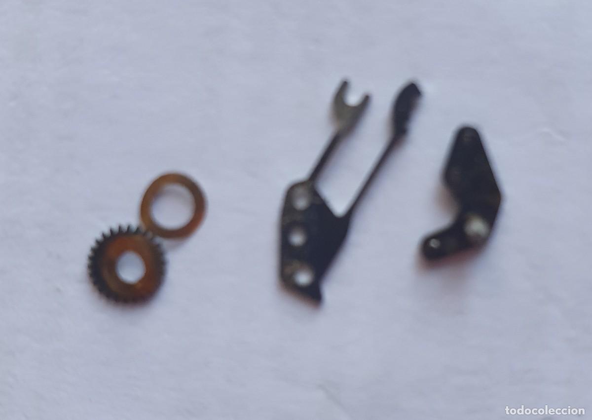 Recambios de relojes: TIRE Y MUELLES reloj mecanico CITIZEN 8260 A