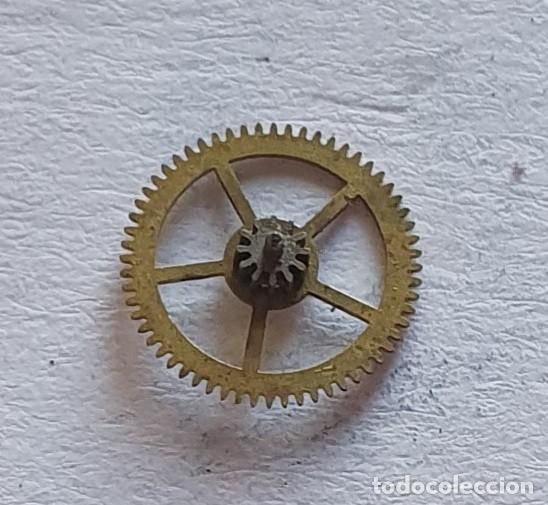 Pi&egrave;ces de rechange de montres et horloges: RUEDA CUBO EBOSA 65