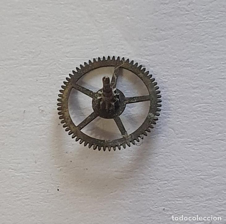 Pi&egrave;ces de rechange de montres et horloges: RUEDA CENTRO BRAC 2002