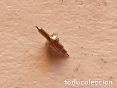 Pi&egrave;ces de rechange de montres et horloges: ejes de volante SHR 3810