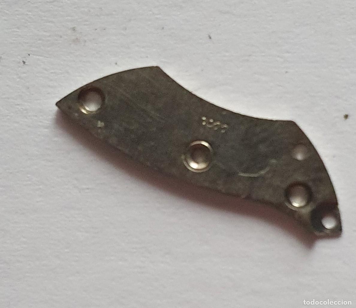 Pi&egrave;ces de rechange de montres et horloges: PLATINA CUBO LAREX 1077