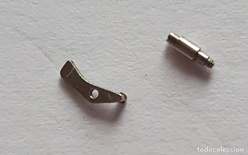 Pi&egrave;ces de rechange de montres et horloges: TIRE Y TORNILLO LAREX 1077