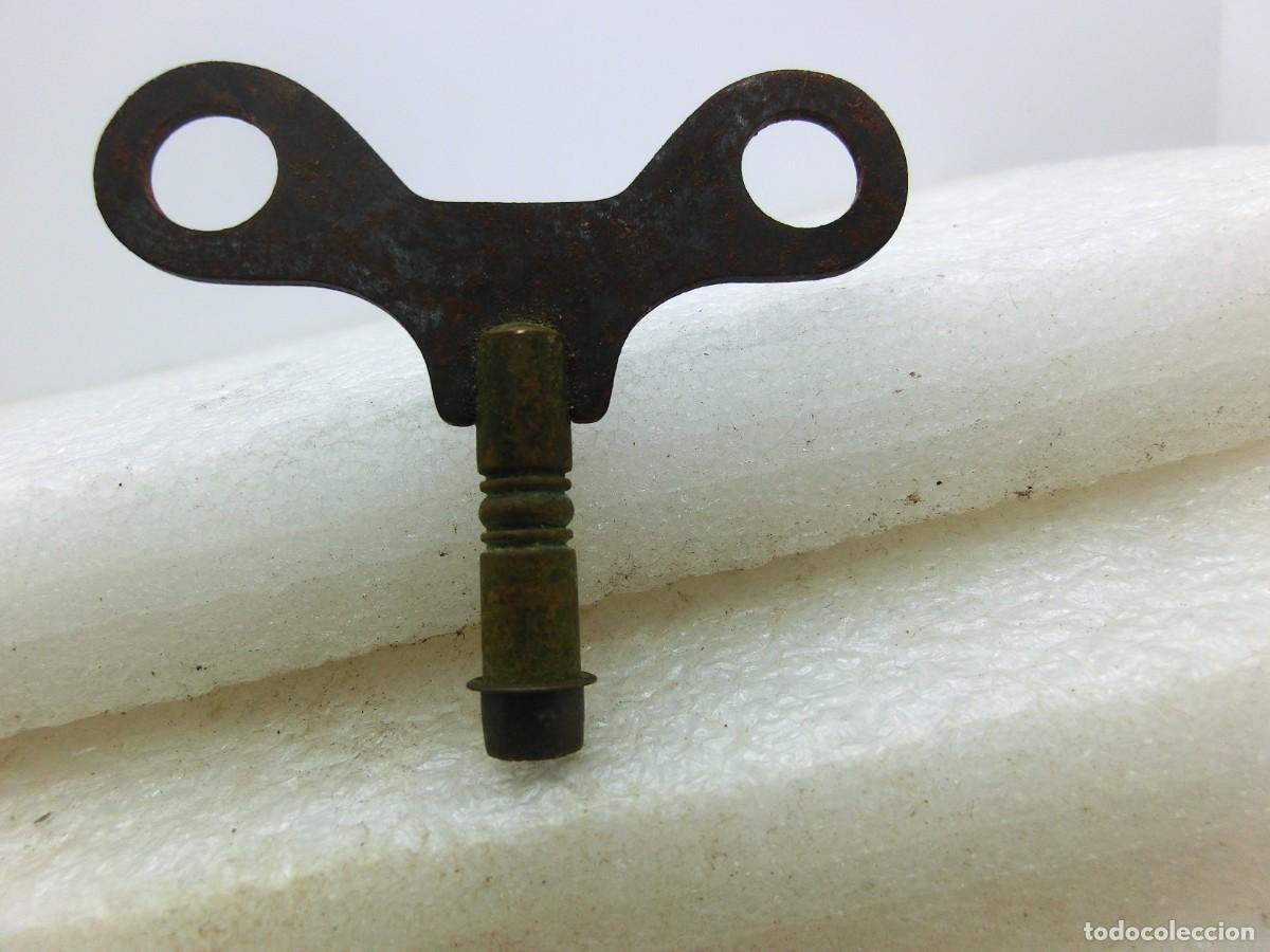Spare Parts for Watches: FORNITURA ANTIGUA LLAVE DE RELOJ GRANDE LOTE WATCHES