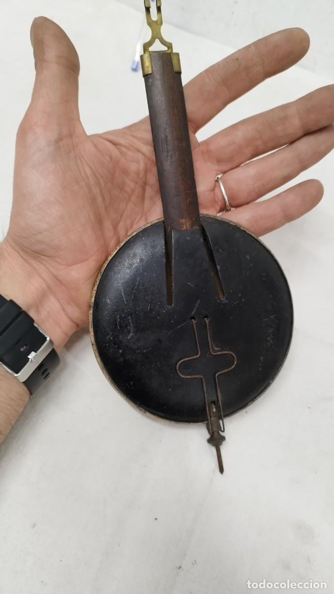 Recambios de relojes: Antiguo p&eacute;ndulo de reloj a identificar - Foto 3