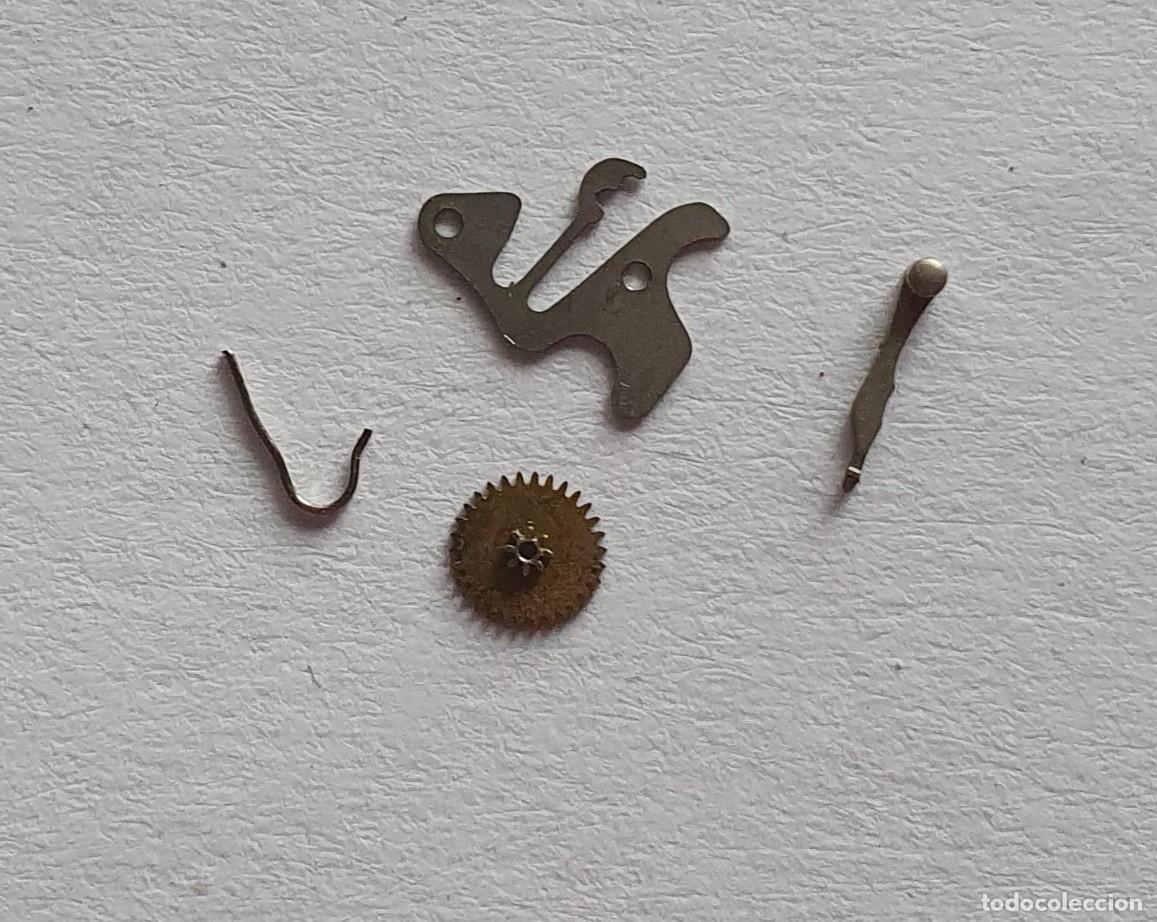 Pi&egrave;ces de rechange de montres et horloges: muelles TIRE Y RUEDA INTERMEDIA BUSER 151