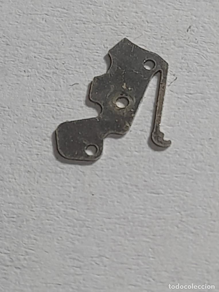 Spare Parts for Watches: AS - 1690/92 - pza. 445 muelle retenci&oacute;n tirete - (cd-6448)