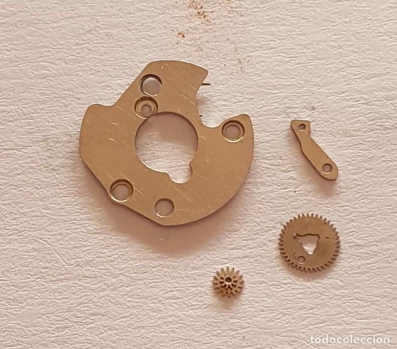 Spare Parts for Watches: PLATINA Y MUELLES CALENDARIO FELSA 4028