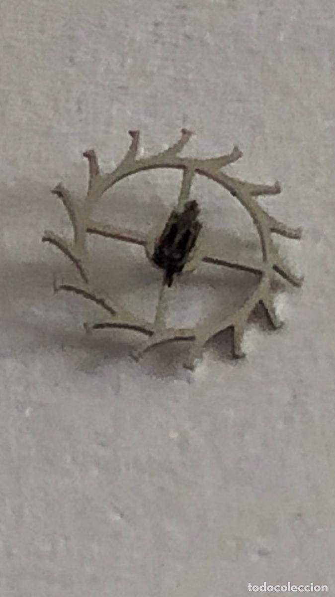 Pi&egrave;ces de rechange de montres et horloges: OMEGA CAL.354 ( Rueda de escape No 1305) Piezas de repuestos original &rdquo;