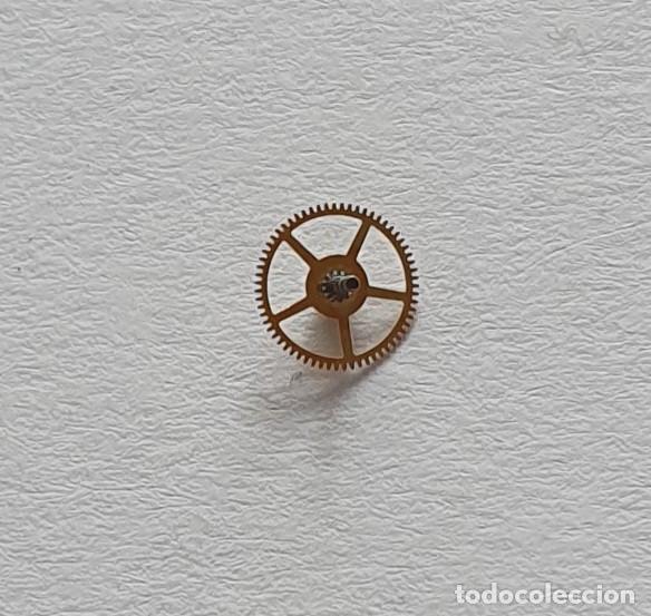 Pi&egrave;ces de rechange de montres et horloges: RUEDA CENTRO SEIKO 2206 A