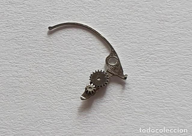 Pi&egrave;ces de rechange de montres et horloges: MUELLE SEIKO 2206 A