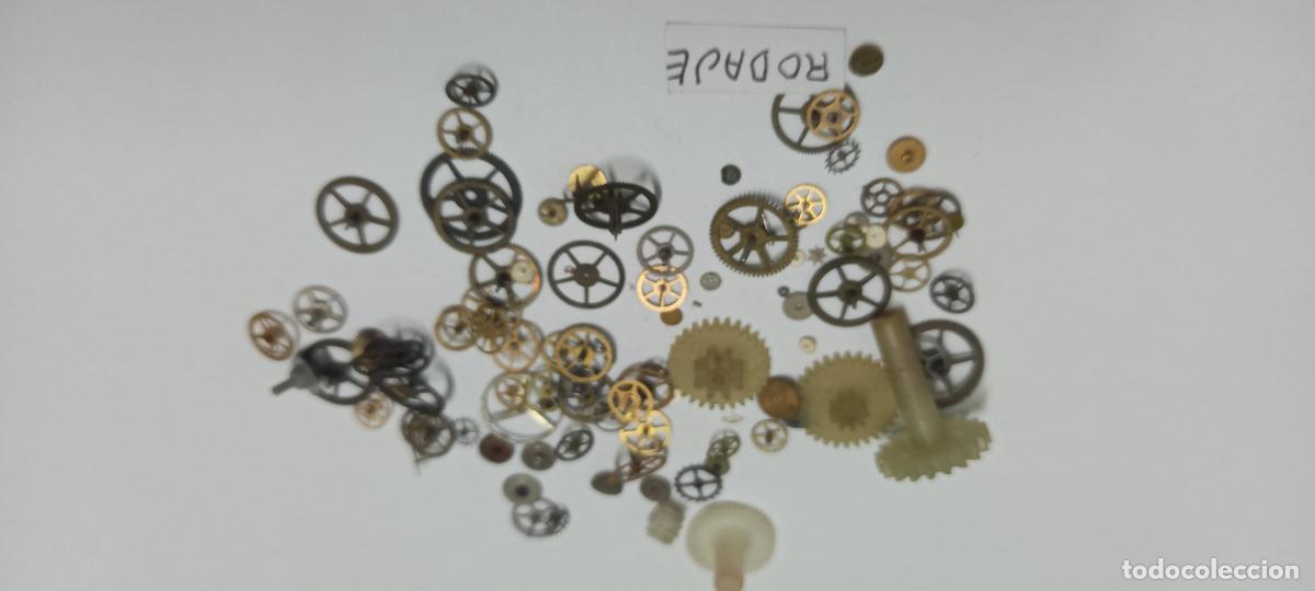 Recambios de relojes: Lote rodajes, restos de mecanismos - Foto 1