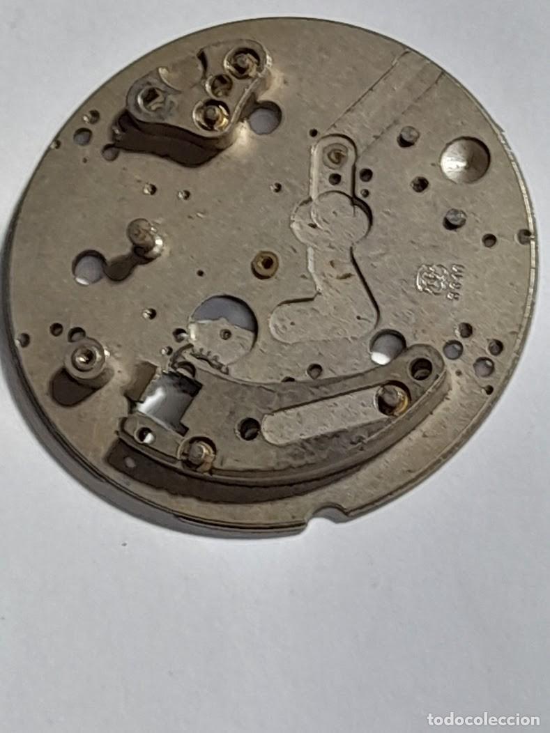 Pi&egrave;ces de rechange de montres et horloges: EB-8810 - Ptna. base - (cd-6685)