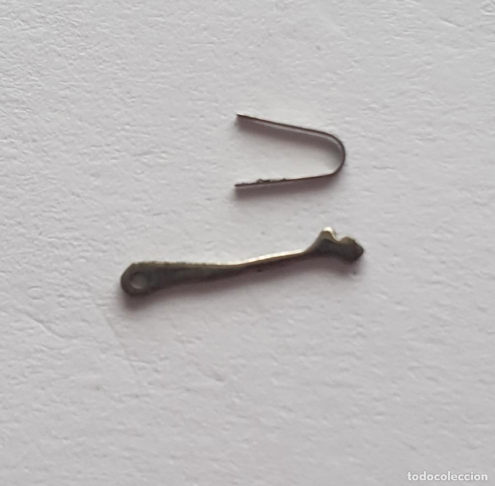 Spare Parts for Watches: BASCULA Y MUELLE UT 6480 N