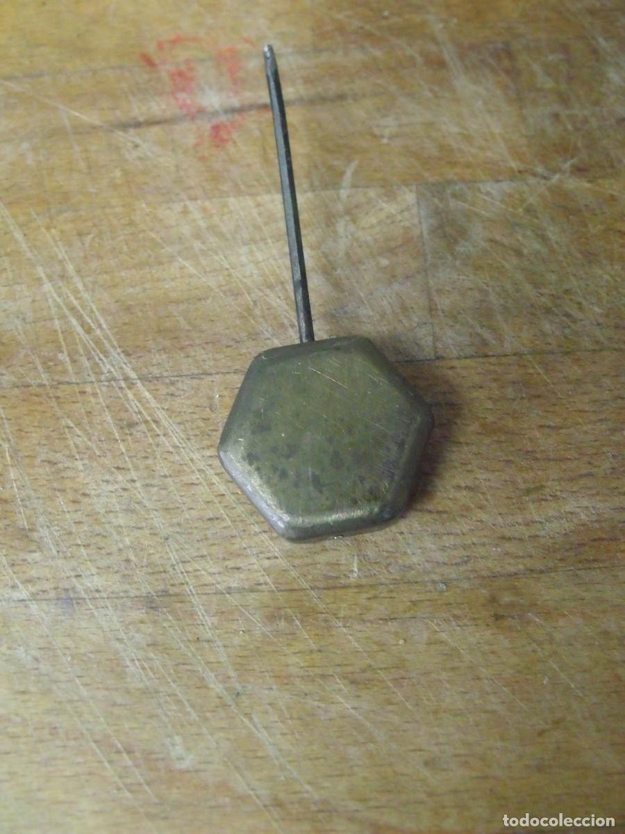 Recambios de relojes: PENDULO HEXAGONAL PARA RELOJ SOBREMESA-LOTE 591 - Foto 2
