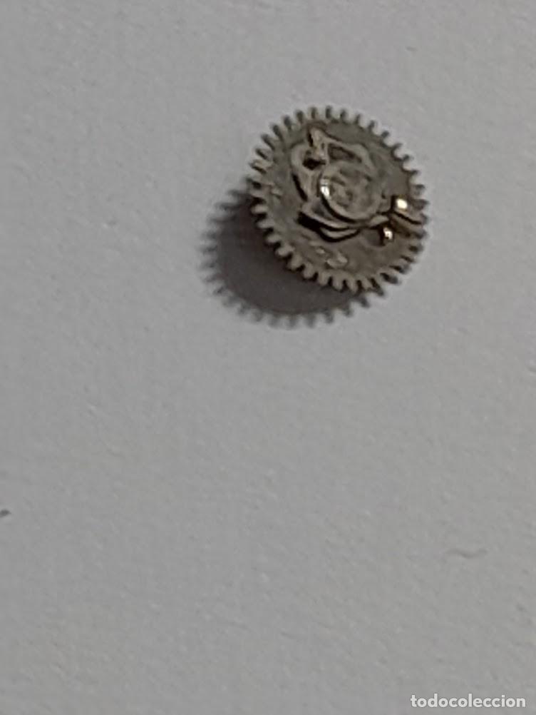 Pi&egrave;ces de rechange de montres et horloges: Seiko - 2906A - rda. calendario y dietario - (cd-6565)