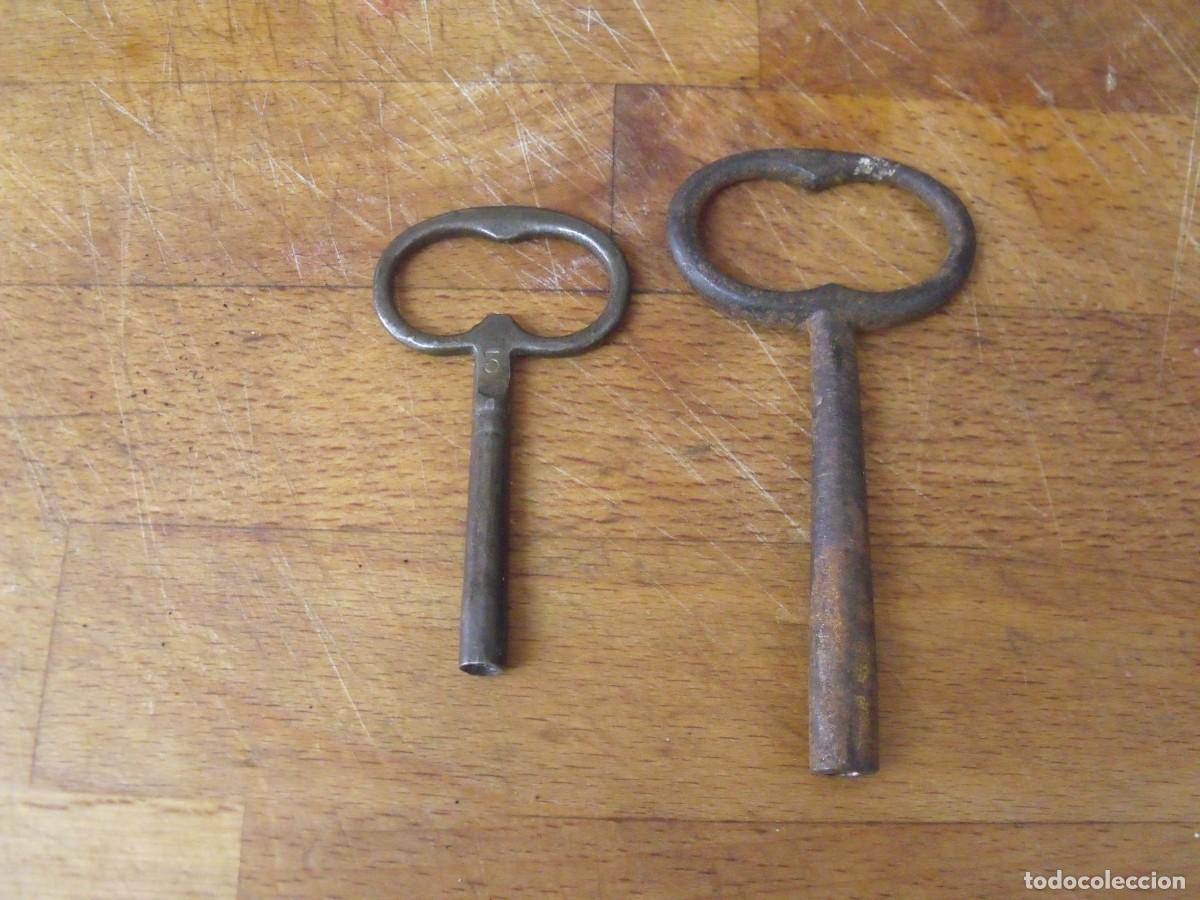Ricambi di orologi: 2 llaves de forja de los numeros 3 y 5 lote 493