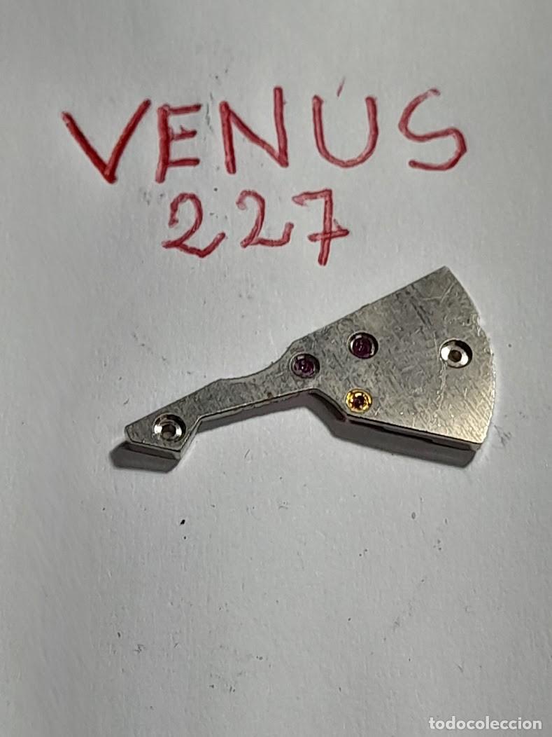 Pi&egrave;ces de rechange de montres et horloges: Venus - 227 - (cd-7051)