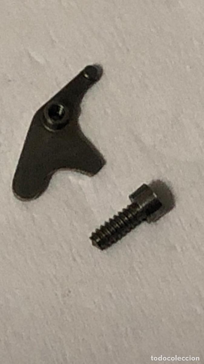 Pe&ccedil;as de reposi&ccedil;&atilde;o de rel&oacute;gios: LONGINES 27.M ( Palanca de ajuste ) Piezas de repuestos &rdquo;