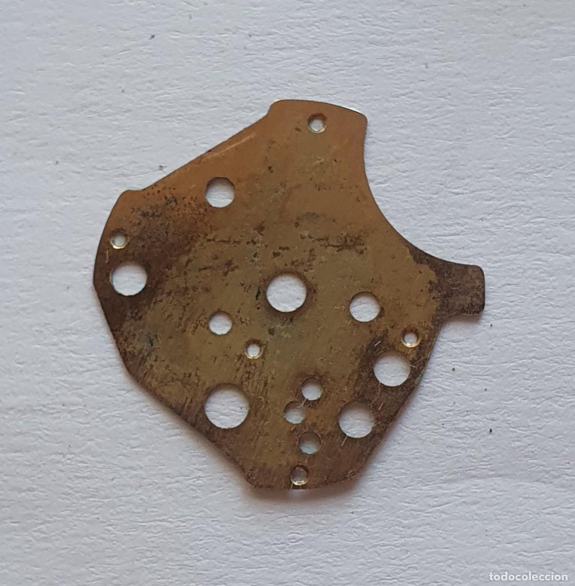 Ricambi di orologi: PLATINA CALENDARIO PESEUX 7016