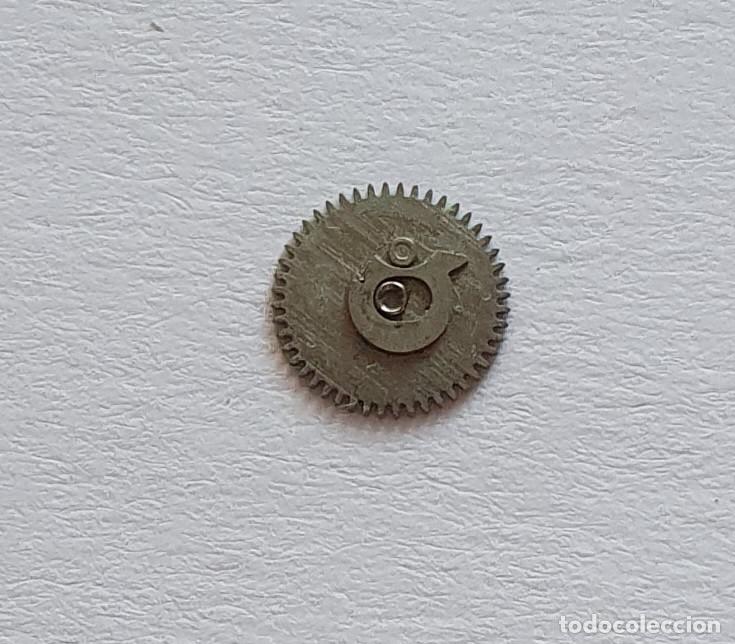 Ricambi di orologi: RUEDA SALTO CALENDARIO PESEUX 7016