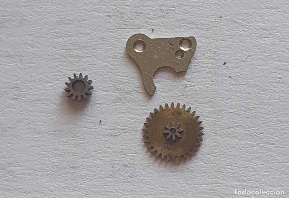 Pe&ccedil;as de reposi&ccedil;&atilde;o de rel&oacute;gios: RUEDAS INTERMEDIAS RELOJ MECANICO D 422