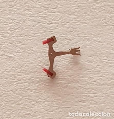 Pe&ccedil;as de reposi&ccedil;&atilde;o de rel&oacute;gios: ancora RELOJ PESEUX 7040-7060