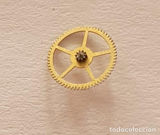 Pe&ccedil;as de reposi&ccedil;&atilde;o de rel&oacute;gios: RUEDA PRIMERA reloj mecanico PESEUX 7040-7060