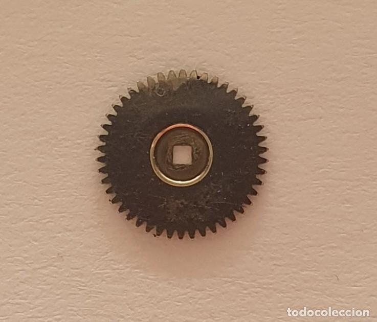 Pe&ccedil;as de reposi&ccedil;&atilde;o de rel&oacute;gios: RUEDA ROCHETE PESEUX 7040-7060