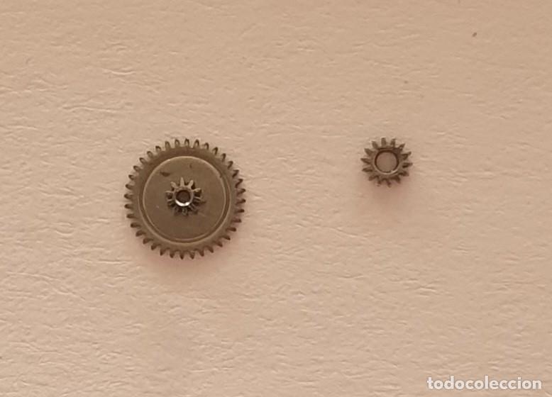 Pe&ccedil;as de reposi&ccedil;&atilde;o de rel&oacute;gios: RUEDAS INTERMEDIAS RELOJ MECANICO PESEUX 7040-7060