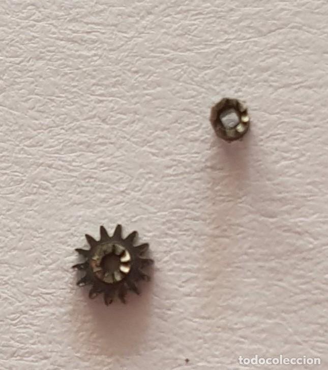 Ersatzteile f&uuml;r Uhren: RUEDA CANTO Y CUADRADILLO PESEUX 7040-7060