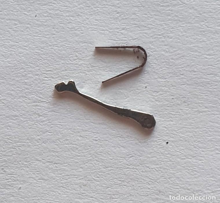 Ersatzteile f&uuml;r Uhren: BASCULA Y MUELLE UT 6365-6360-6470-6475-630