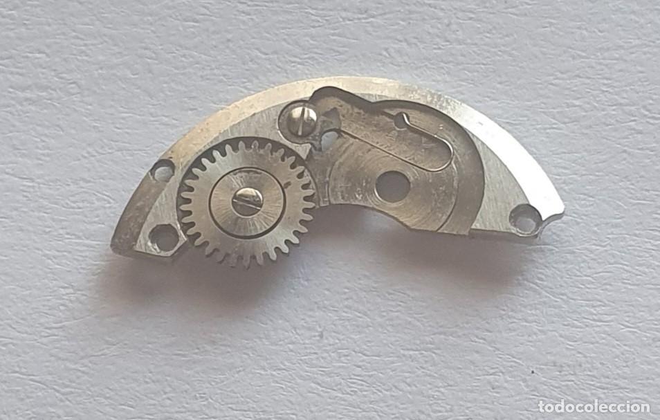 Ersatzteile f&uuml;r Uhren: PUENTE CUBO RELOJ F 4025