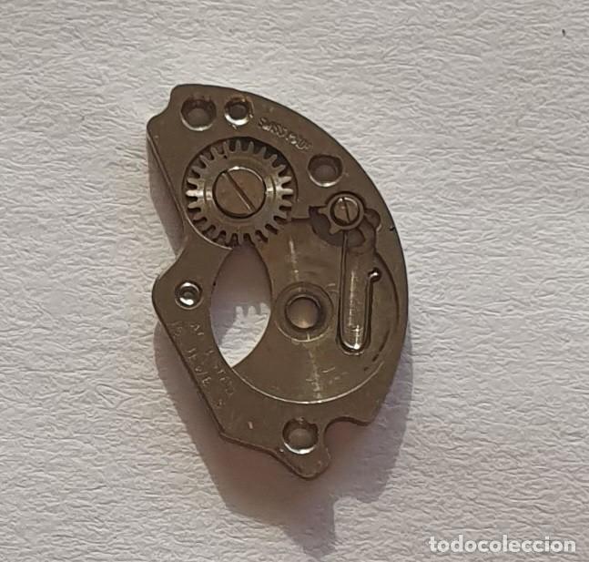 Ersatzteile f&uuml;r Uhren: PUENTE CUBO RELOJ FHF 63