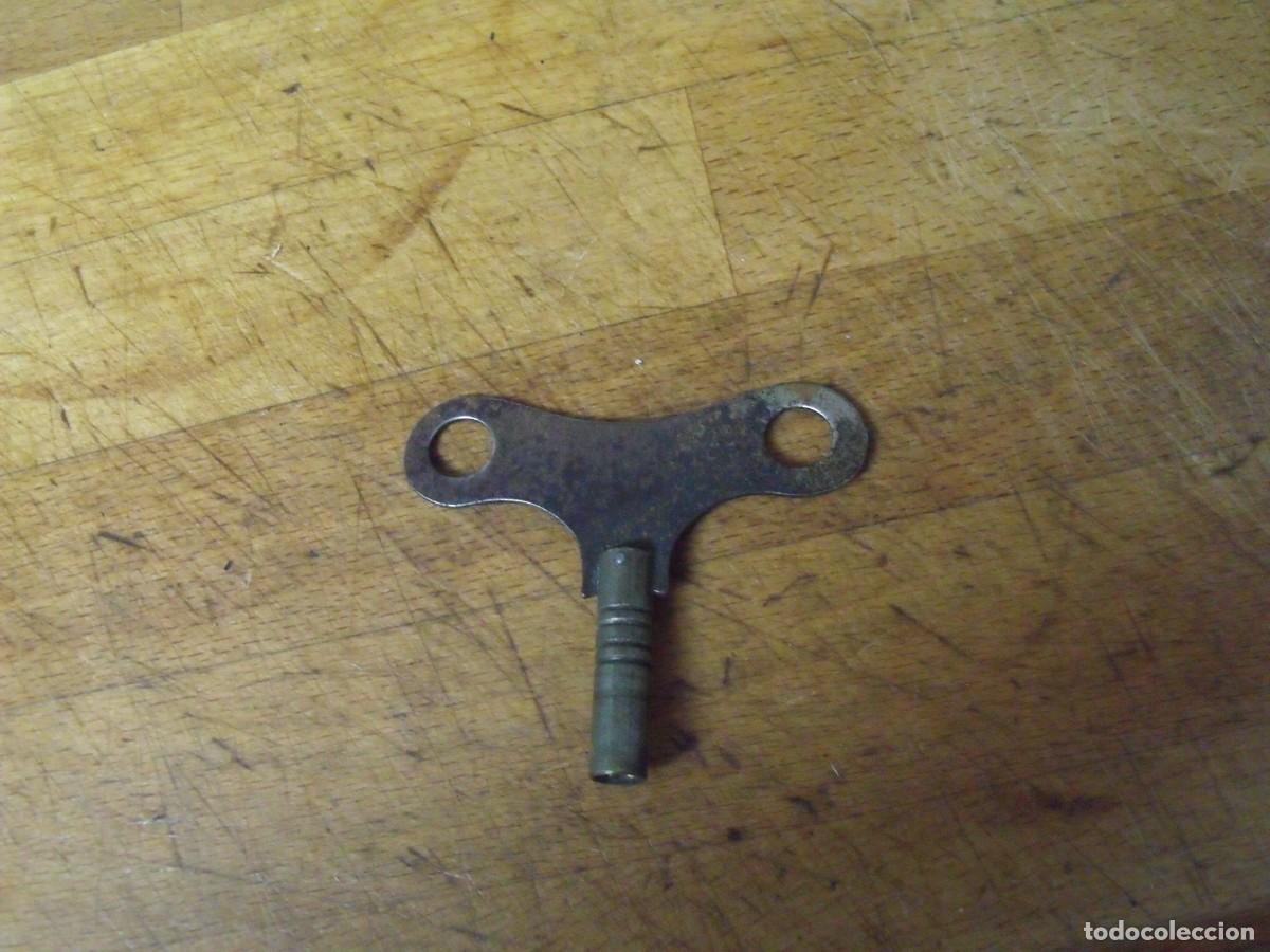 Pi&egrave;ces de rechange de montres et horloges: llave del nb&ordm; 8 valida para maquinarias paris reloj sobremesa-lote 603