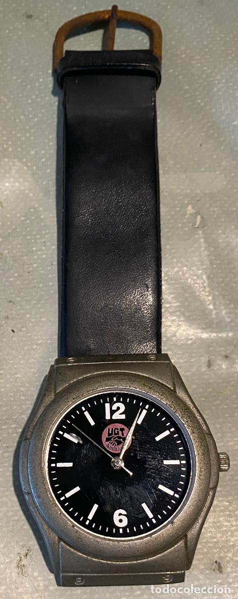 Pi&egrave;ces de rechange de montres et horloges: Antiguo reloj de UGT. Para reparar o piezas. Le falta cristal y parte de la correa.