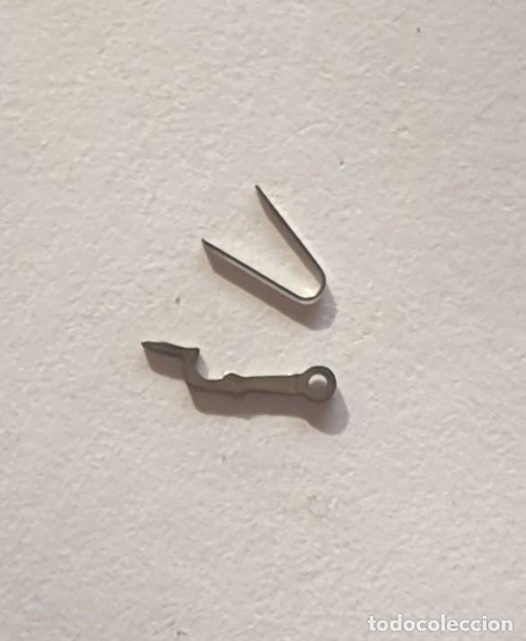 Pi&egrave;ces de rechange de montres et horloges: BASCULA Y MUELLE AS 2066