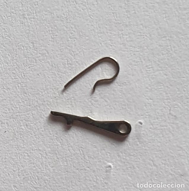 Spare Parts for Watches: BASCULA Y MUELLE FHF 81