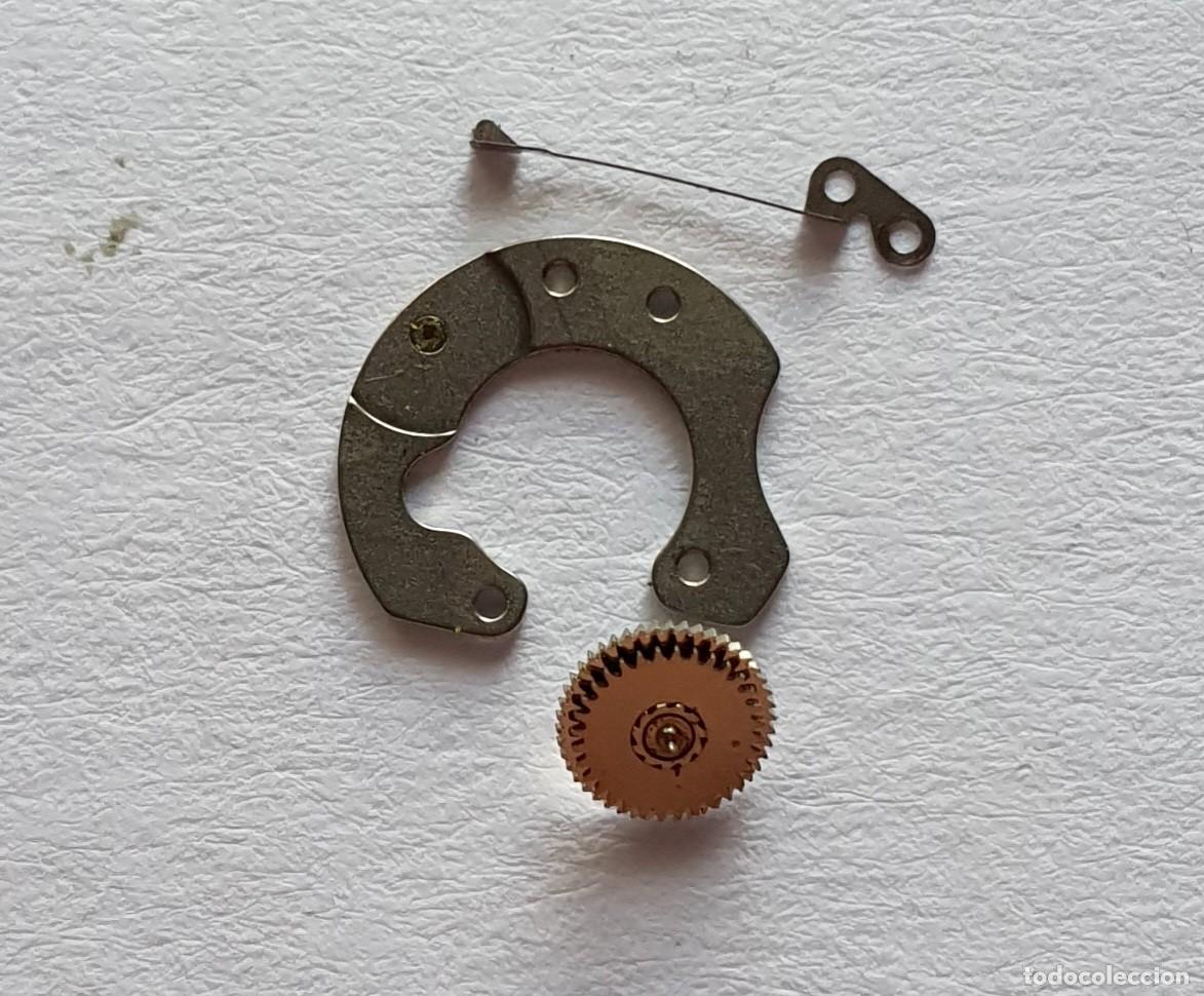 Spare Parts for Watches: PLATINA MUELLE Y RUEDA CALENDARIO CITIZEN 6650 A