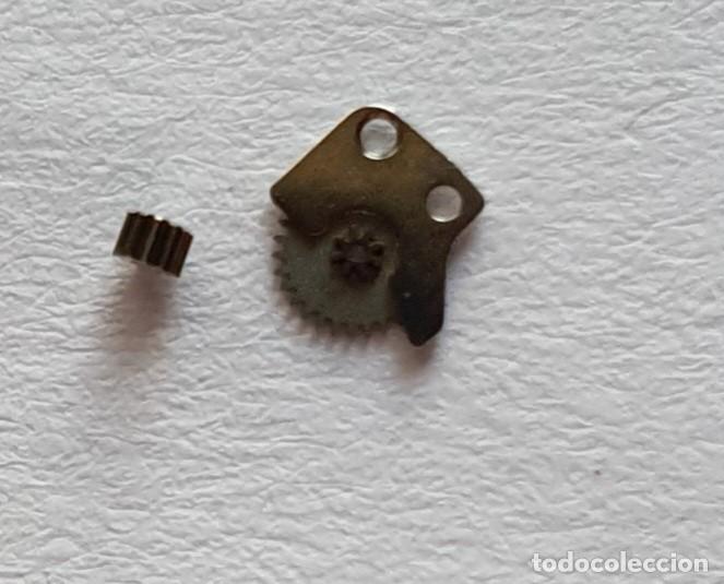 Spare Parts for Watches: RUEDAS INTERMEDIAS RELOJ MECANICO CITIZEN 6650 A
