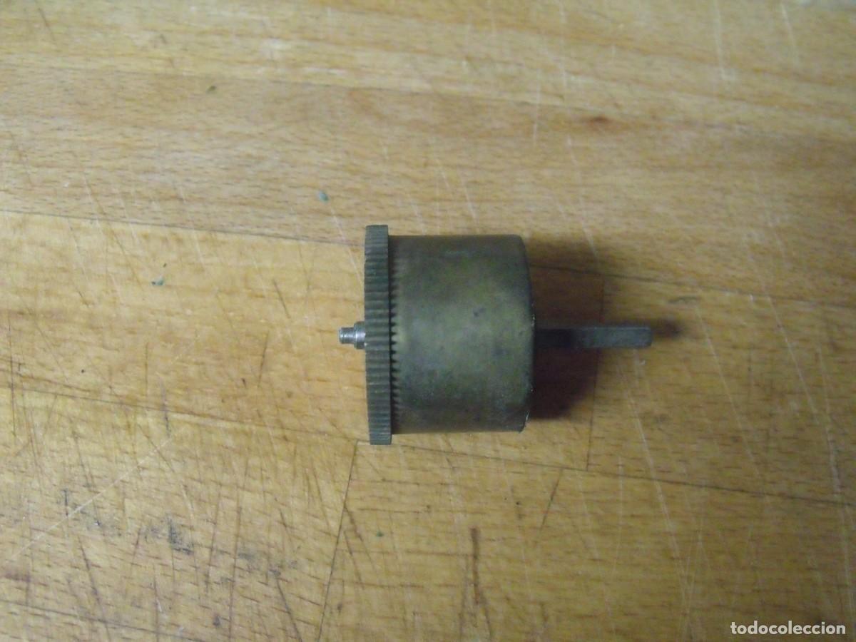 Pe&ccedil;as de reposi&ccedil;&atilde;o de rel&oacute;gios: 1 barrilete de muelle real- 45x 30 mm-lote 610