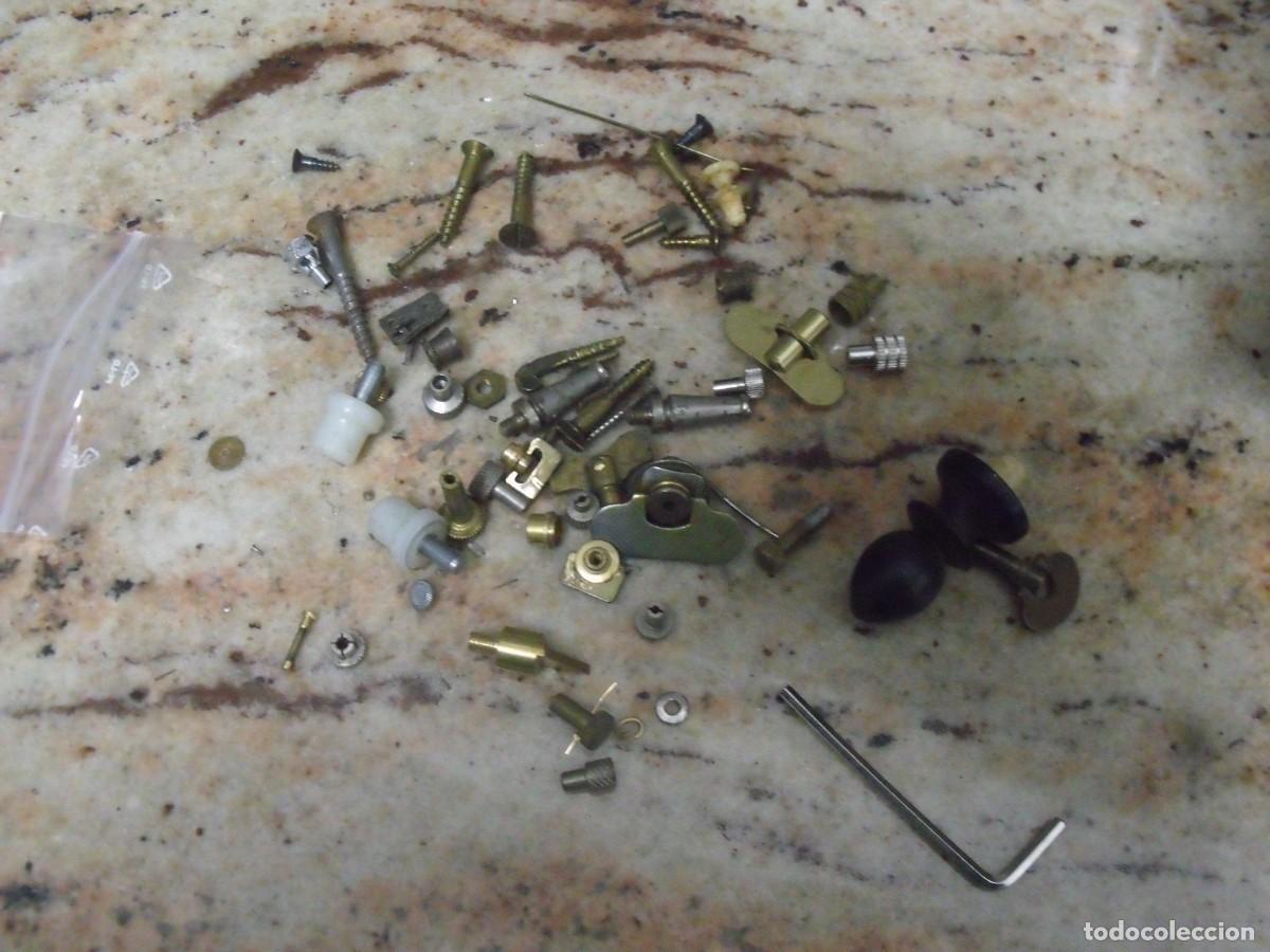 Recambios de relojes: botones y llaves despertadores - Foto 2