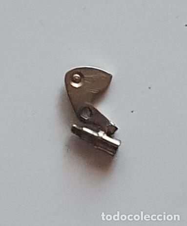Recambios de relojes: TIRETE Y TORNILLO CYMA R 424 - Foto 1