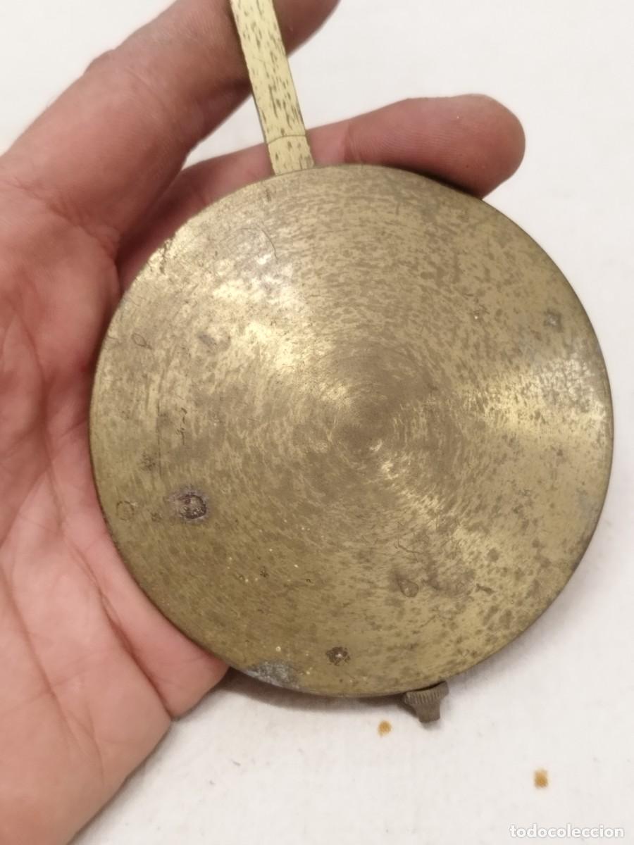 Recambios de relojes: Antiguo gran p&eacute;ndulo de reloj. - Foto 2