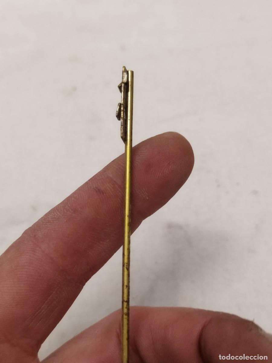 Recambios de relojes: Antiguo peque&ntilde;o p&eacute;ndulo de reloj. - Foto 4