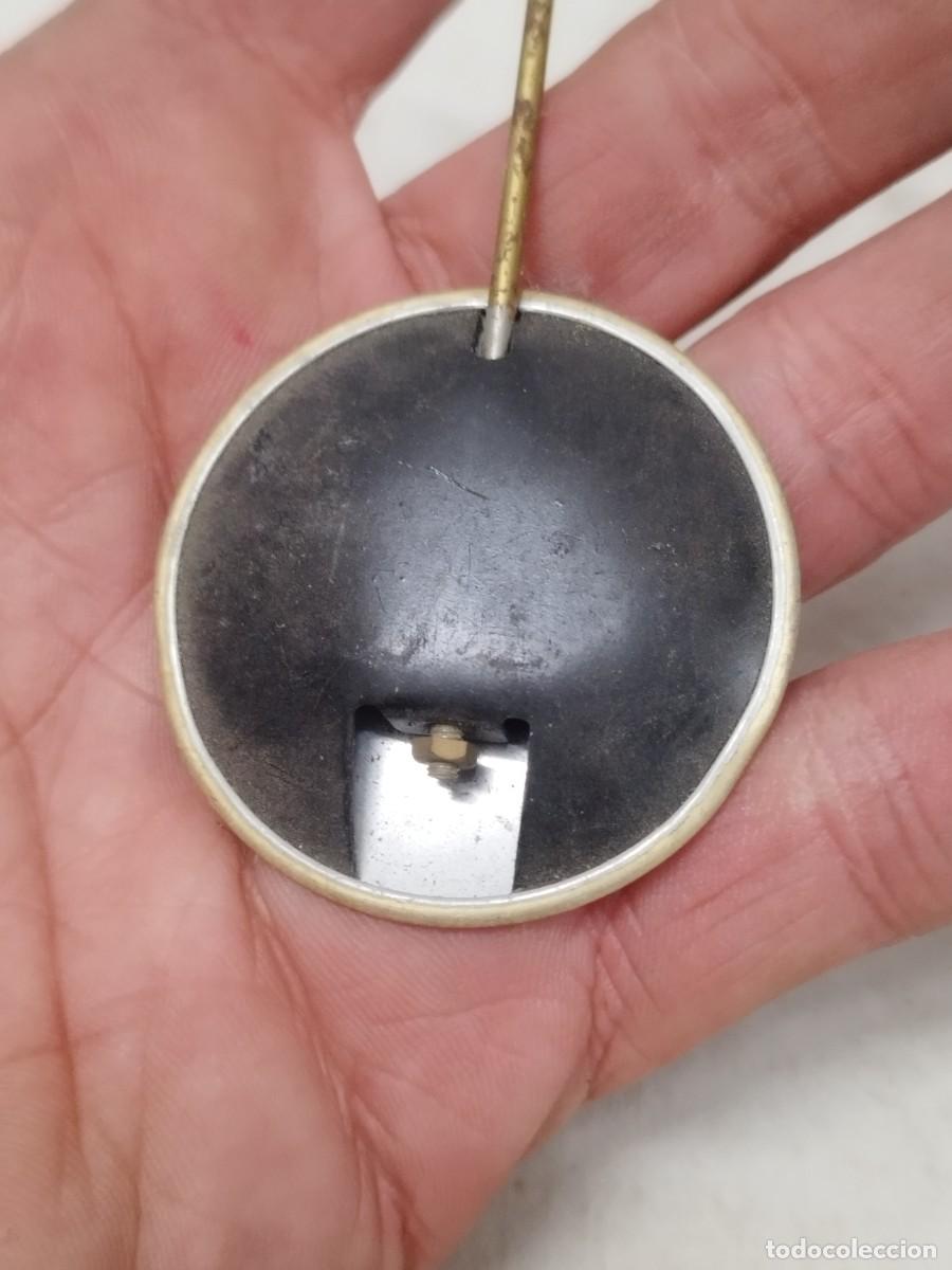 Recambios de relojes: Antiguo peque&ntilde;o p&eacute;ndulo de reloj. - Foto 5